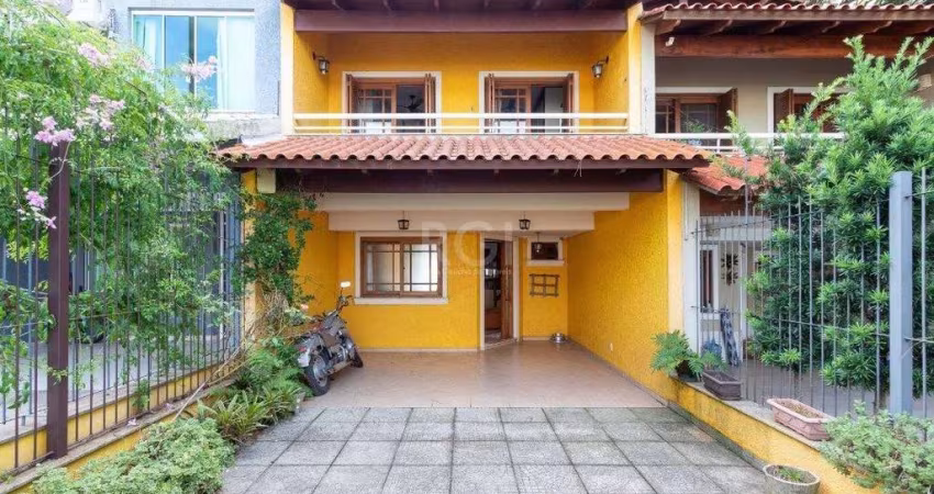 Casa para Venda - 195.96m², 3 dormitórios, sendo 1 suites, 2 vagas - Espirito Santo