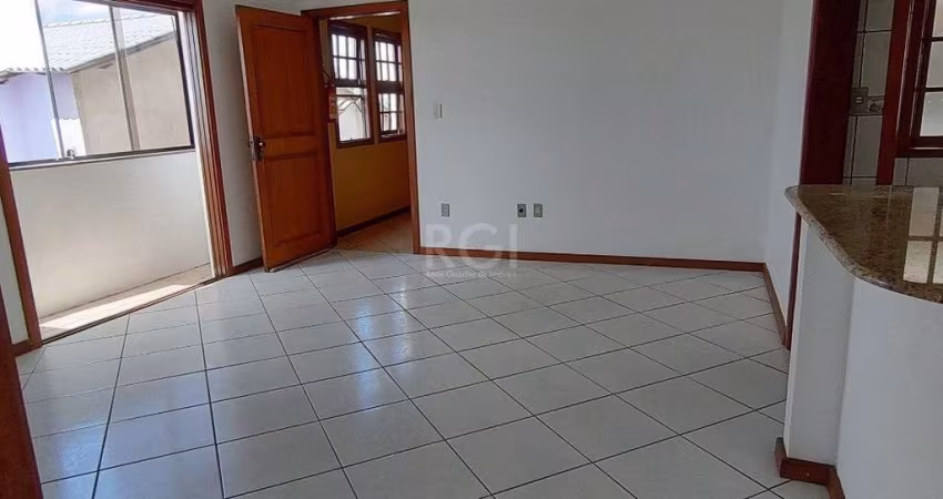 Apartamento à venda, reformado, semi-mobiliado, 2 quartos, 1 vaga, Bairro Partenon