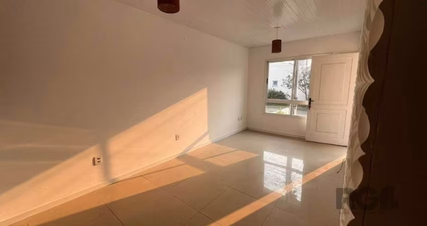 Casa Condominio para Venda - 56.31m², 2 dormitórios, 1 vaga - Hípica, Porto Alegre