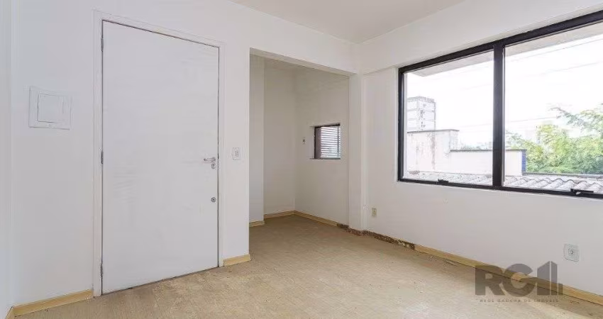 Sala Comercial no Menino Deus desocupada
