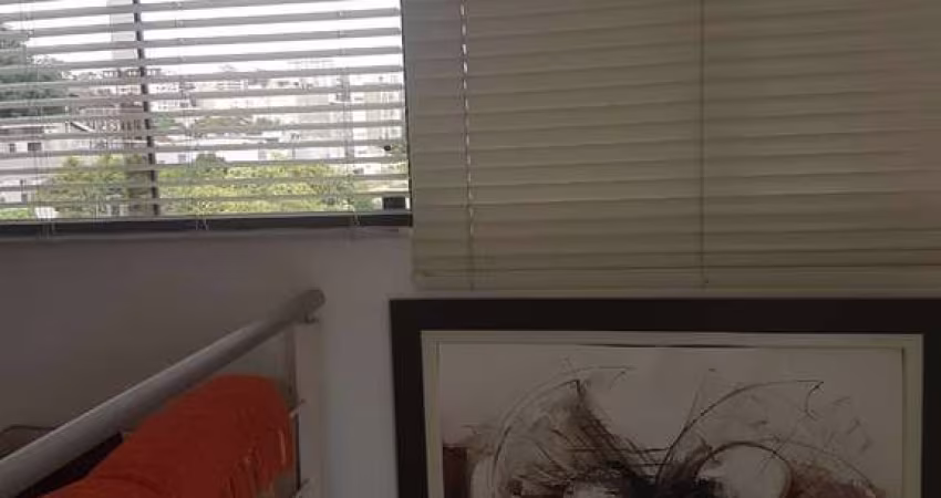Apartamento de um quarto, suíte e uma vaga de garagem no bairro Mont´Serrat