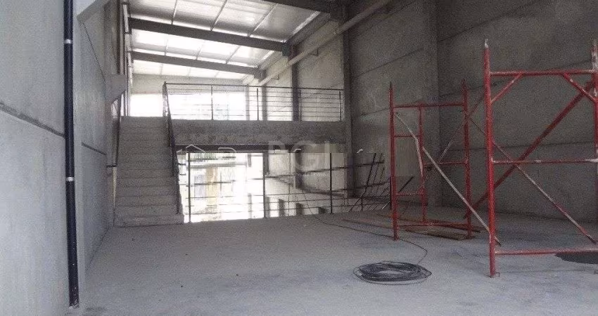 Loja para Venda - 449m², 0 dormitórios, Glória