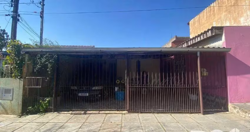 Casa com 3 quartos à venda na Beco G, 333, Restinga, Porto Alegre