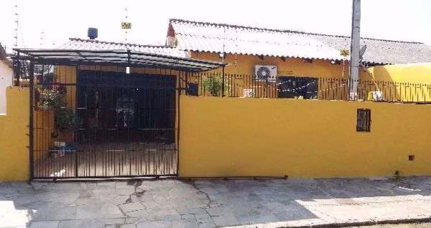 Casa para Venda - 130m², 3 dormitórios, 2 vagas - Restinga