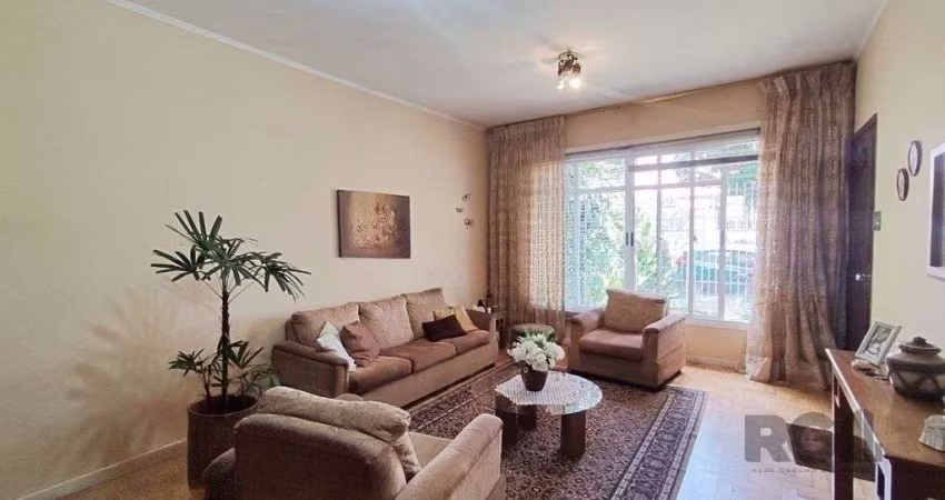 Casa 3 dorms à venda Travessa José Rodrigues Fonseca, Vila Ipiranga - Porto Alegre