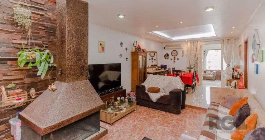 Casa 394m², 4 dormitórios, 4 vagas no bairro Cristo Redentor
