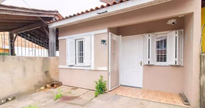 Casa com 2 dormitórios no bairro Hípica, Porto Alegre