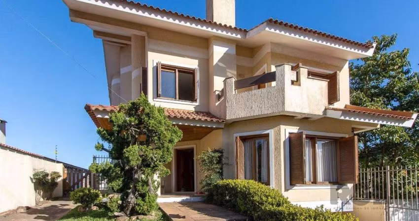 Casa para Venda - 450m², 4 dormitórios, sendo 4 suites, 5 vagas - Vila Assunção