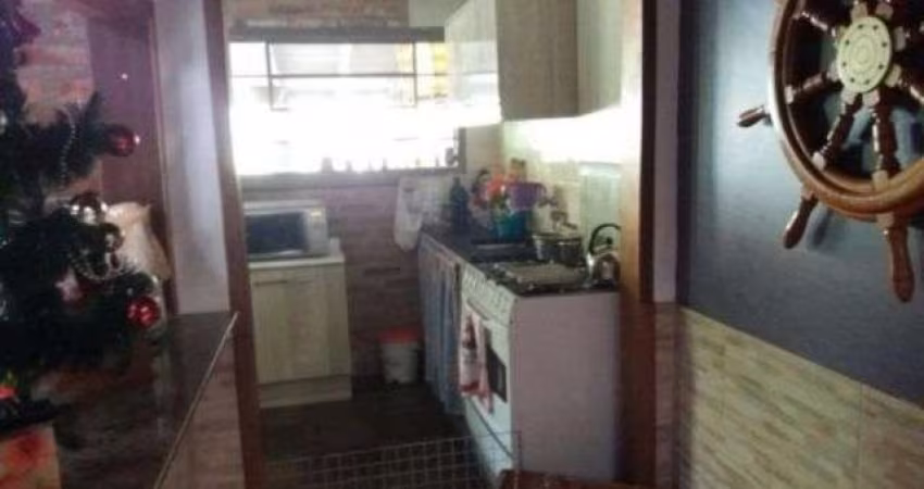 Casa para Venda - 220m², 2 dormitórios, 5 vagas - Teresópolis