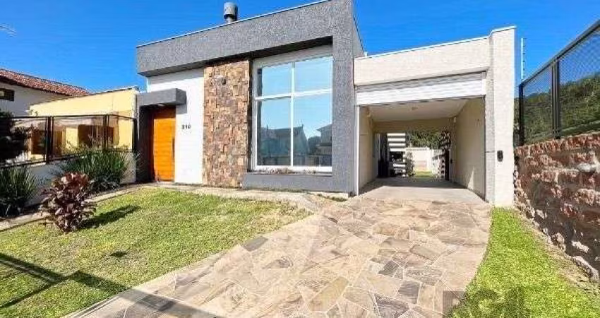 Casa em Porto Alegre, no bairro Espírito Santo, com 3 dormitório(s), e 3 banheiros, à venda.