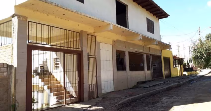 Casa para Venda - 480m², 3 dormitórios, 4 vagas - Camaquã
