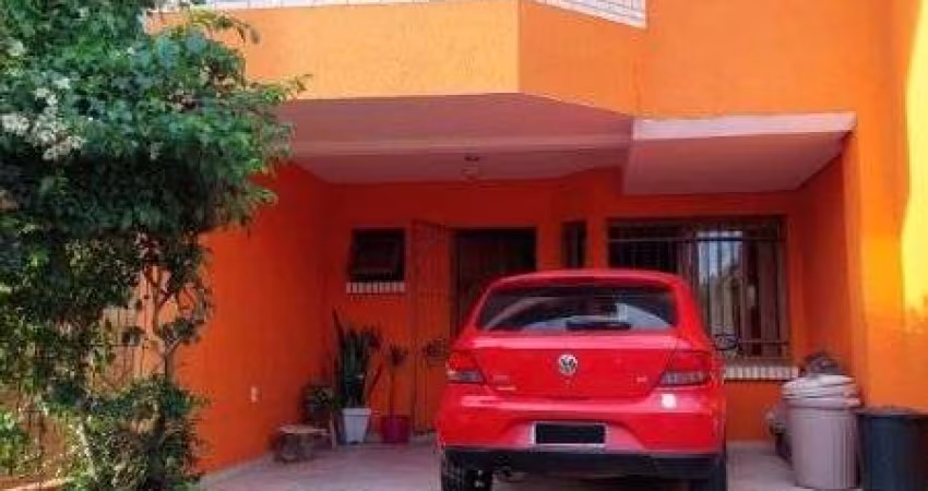 Sobrado em Porto Alegre, no bairro Espírito Santo, com 3 dormitório(s), e 3 banheiros, à venda.
