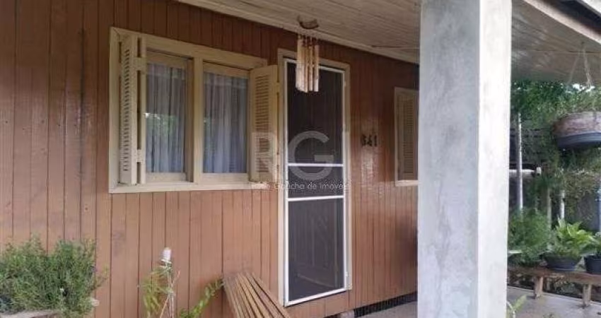 Casa para Venda - 300m², 2 dormitórios, sendo 1 suites, 1 vaga - Lami