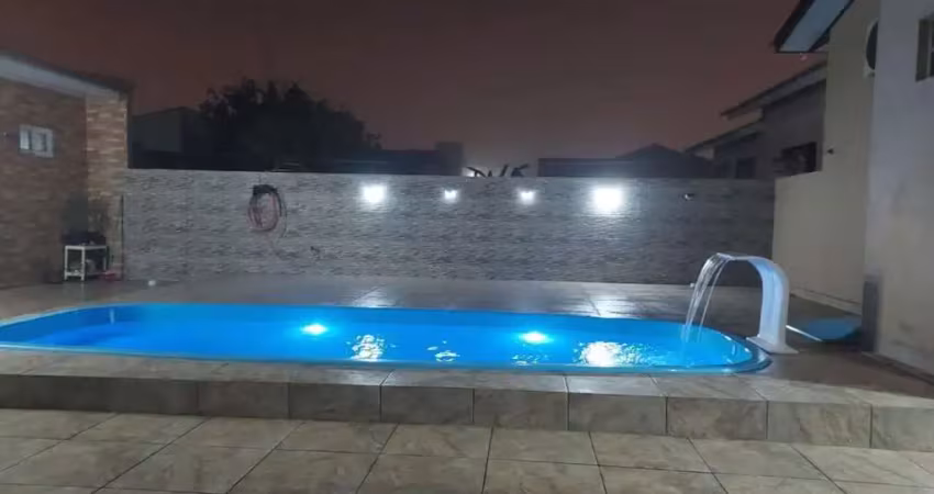 Casa com 3 quartos à venda na Rua Prefeito Walter Belinzoni, 1524, Centro, Araranguá