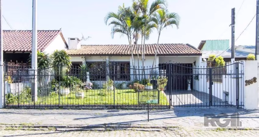 Sobrado para Venda - 170m², 3 dormitórios, sendo 1 suites, 2 vagas - Serraria