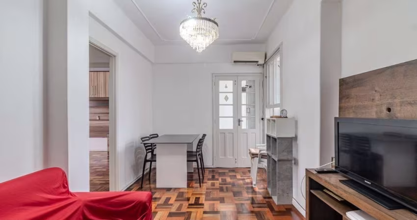Apartamento 2 dormitórios no Centro Histórico