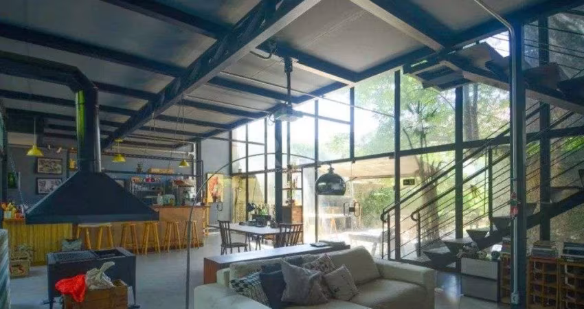 Casa sobrado na Cidade Baixa