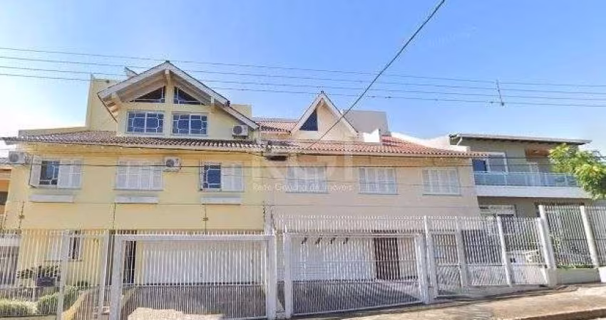 Casa para Venda - 250m², 5 dormitórios, sendo 1 suites, 4 vagas - Sarandi