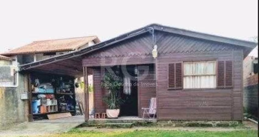 Casa para Venda - 52m², 2 dormitórios, 4 vagas - Vila Nova