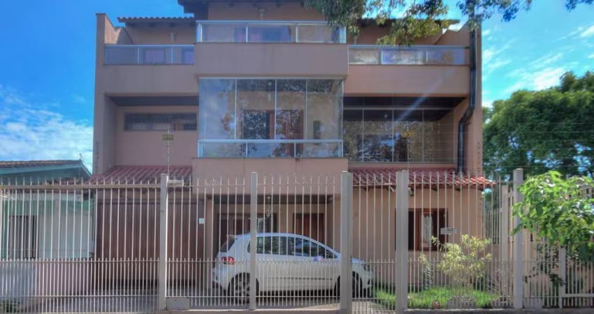 Casa para Venda - 323.74m², 3 dormitórios, 6 vagas - Tristeza