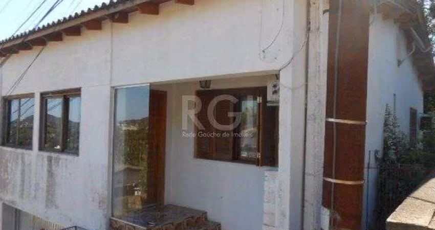 Casa para Venda - 200m², 3 dormitórios, sendo 2 suites, 2 vagas - Vila Nova
