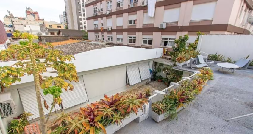 Casa para Venda - 222m², 3 dormitórios, sendo 3 suites, 2 vagas - Menino Deus