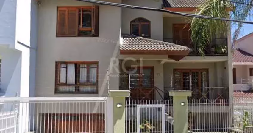 Casa com 4 quartos à venda na Rua Monte Alverne, 495, Chácara das Pedras, Porto Alegre