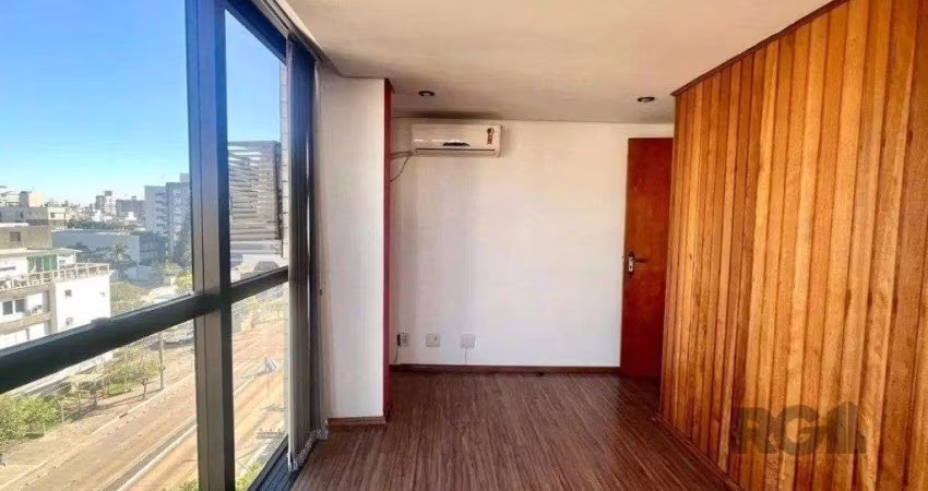 Vende-se bela sala comercial no Menino Deus - 29m²