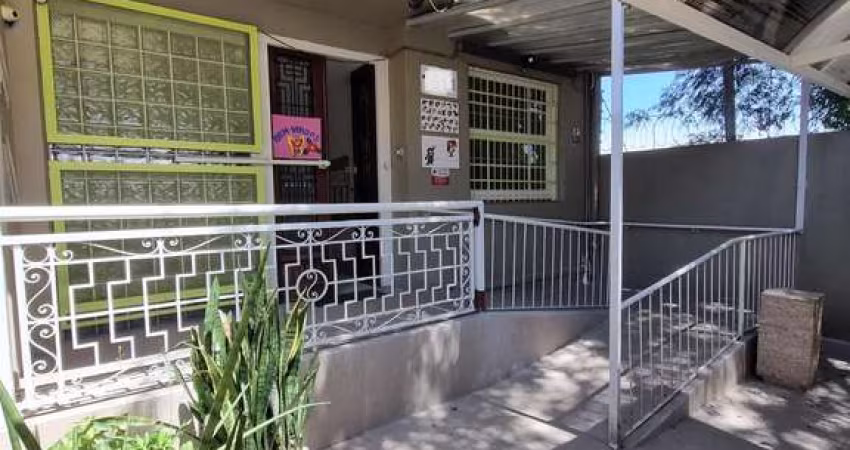 Casa Comercial em Menino Deus