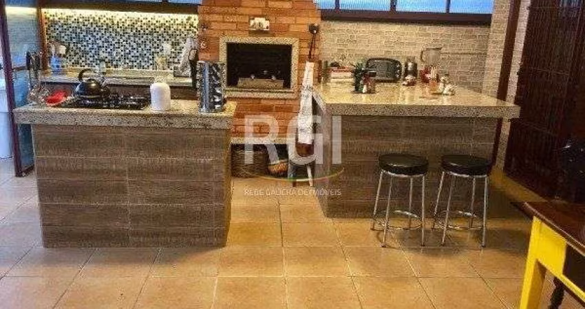 Cobertura para Venda - 249m², 3 dormitórios, 2 vagas - Petrópolis
