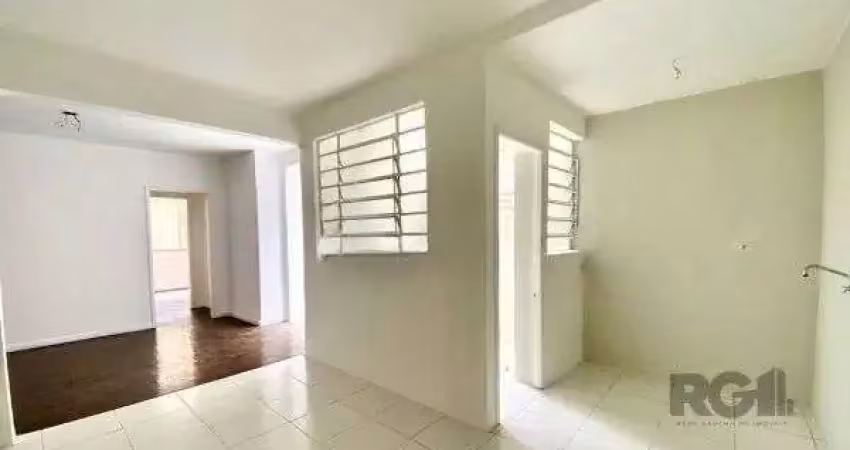 Apartamento no praia de belas de 2 dormitórios desocupado