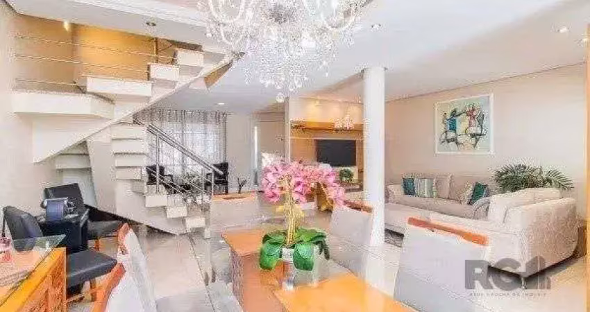 Casa impecável com 3 quartos (1 suíte) e 2 vagas cobertas,