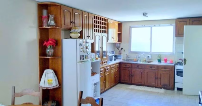 Predio para Venda - 347.11m², 6 dormitórios, 6 vagas - Navegantes
