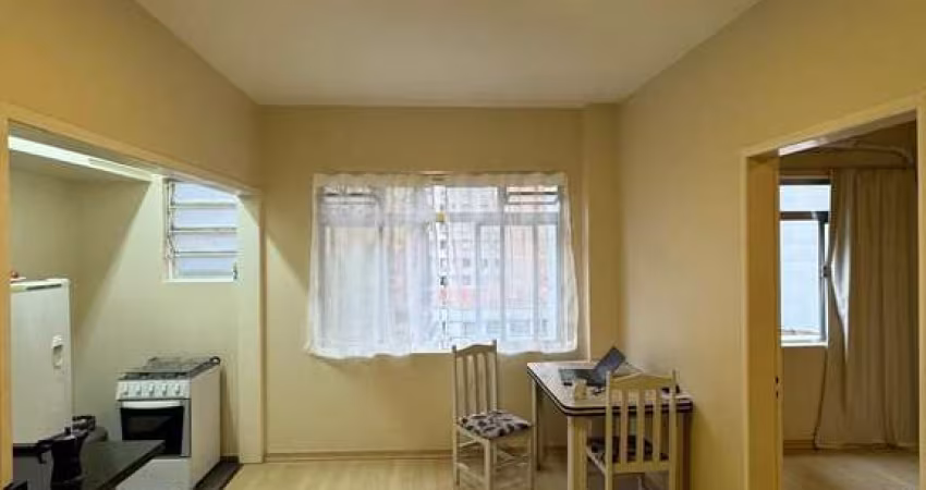 Apartamento 1 dormitório com 43 m² no Centro histórico