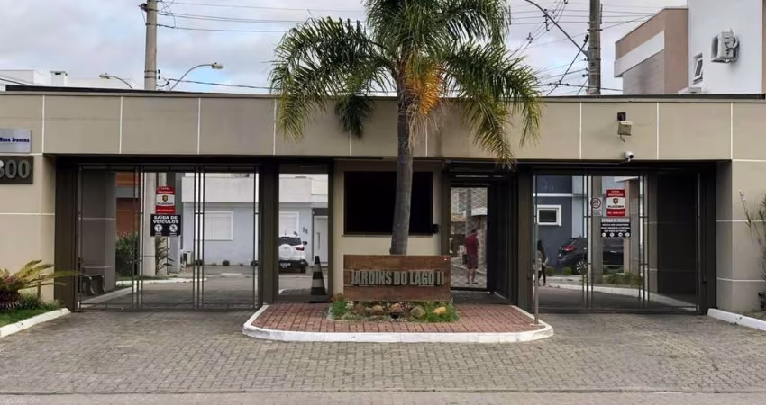 Casa em condomínio