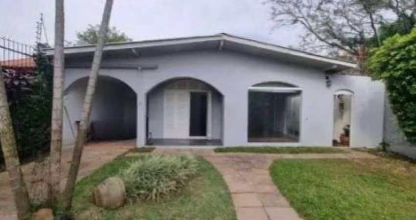 Casa 3 Dormitórios com Piscina à Venda no Guarujá – Zona Sul de Porto Alegre