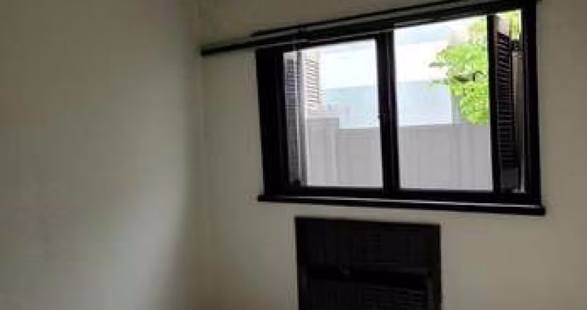 Apartamento com 1 dormitório no Bairro Santo Antônio