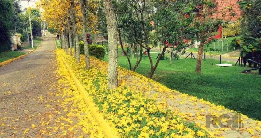 Terreno com 332m² no condomínio cantegrill fase i i