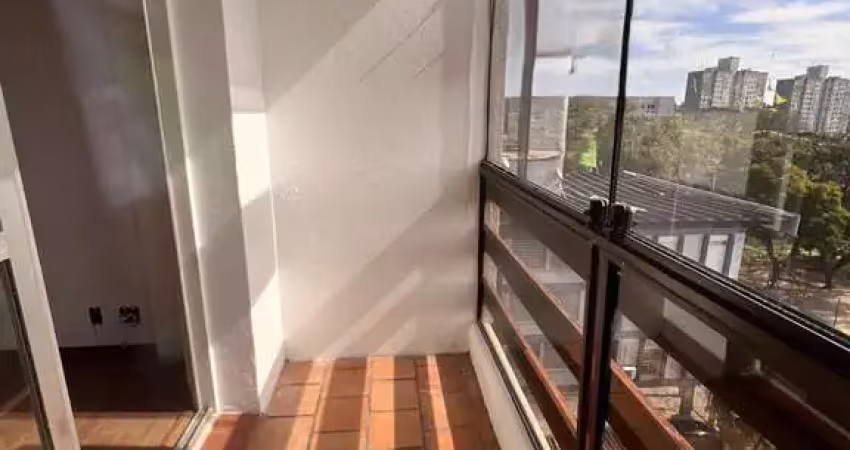 Apartamento com 2 dormitórios, 1 vaga no bairro glória, em porto alegre, rs