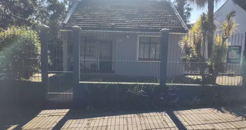 Casa reformada para locação em localização privilegiada – bairro teresópolis