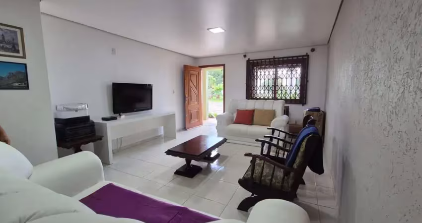 Casa em condomínio fechado com 3 quartos à venda na Avenida da Cavalhada, 6445, Cavalhada, Porto Alegre