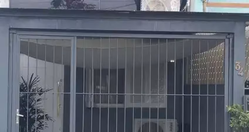 Casa com 2 quartos à venda na Rua Eva Vargas Soares, 34, Hípica, Porto Alegre
