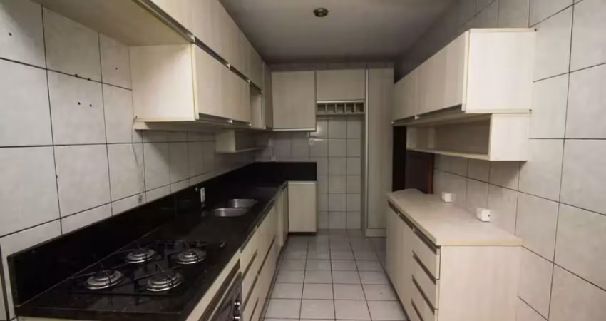 Casa sobrado semi mobiliada com 3 dormitórios no bairro jardim floresta
