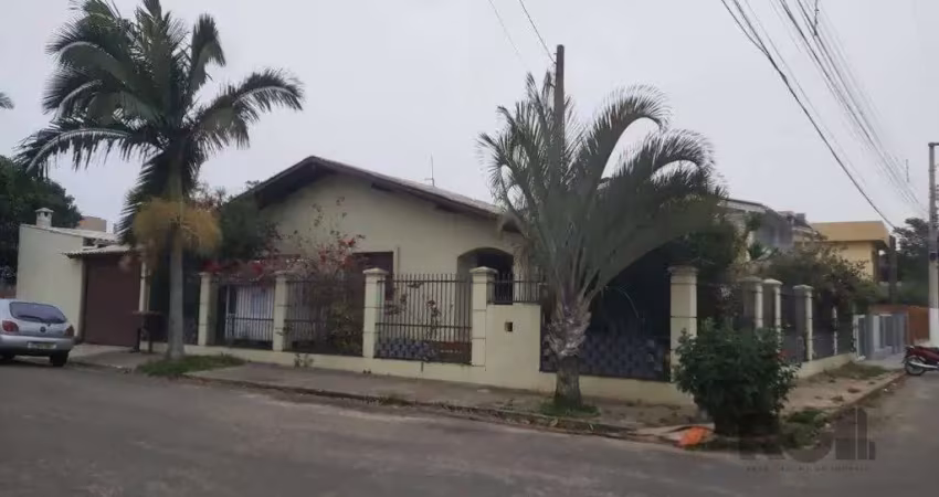 Casa com 4 quartos à venda na Rua Luíz Gonzaga Capaverde, 203, Igra Norte, Torres