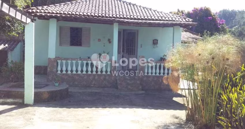 Casa com 2 dorms, Valor Promocional, Serra Negra Aceita Permuta
