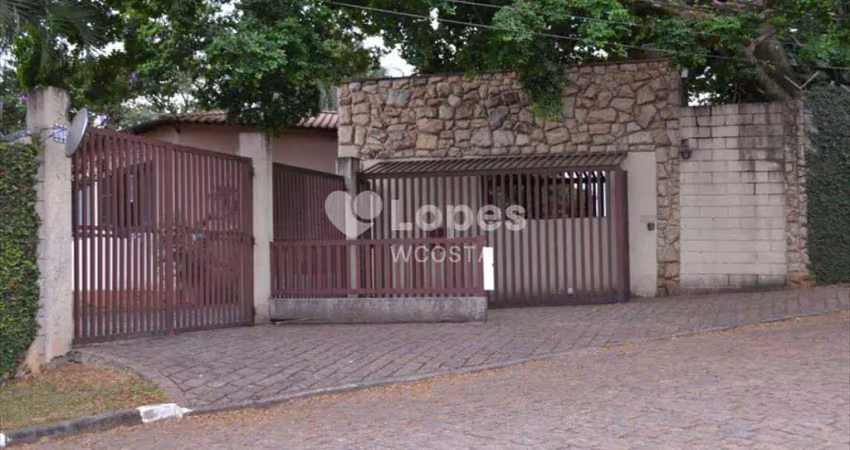 Casa de 272 m², 4 Dormitórios, 3 Suítes, 2 Vagas de Garagem, no Bairro Bonfim, em Campinas - SP.