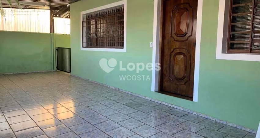 Casa com 3 dorms, Santa Cecília, Paulínia
