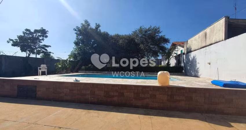 Chácara com 3 dorms, João Aranha
