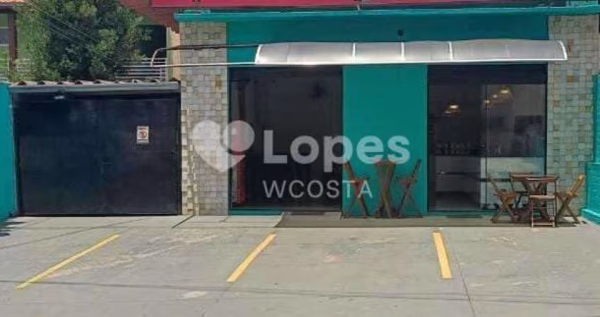 Salão comercial com casa ao lado, João Aranha