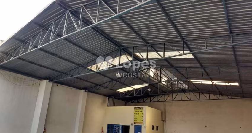 Barracão de 300m², Campinas